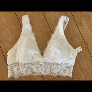 Aerie lace bralette size medium. New with tags.